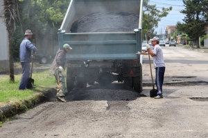 В Сухуме начался ямочный ремонт асфальтового покрытия (видео)