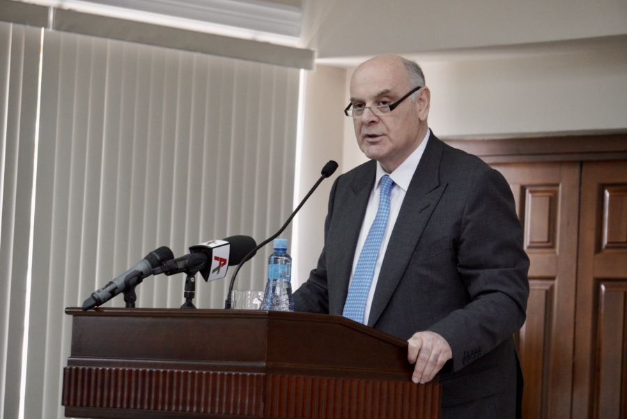 Президент Аслан Бжания выступил с Посланием Парламенту Абхазии
