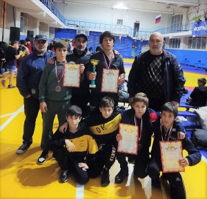 Три третьих места заняли сухумские борцы в открытом межрегиональном турнире в Ставрополе