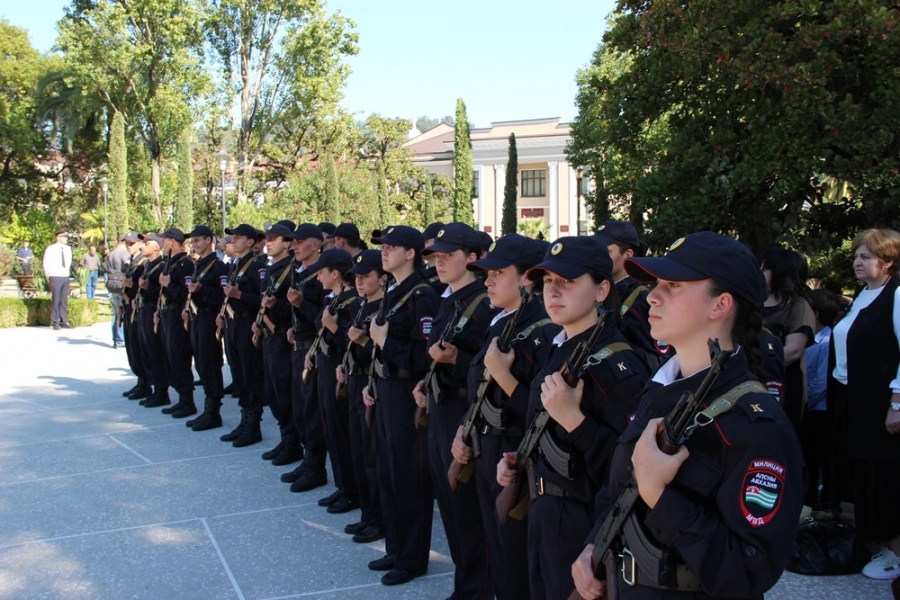 65 курсантов школы милиции приняли присягу
