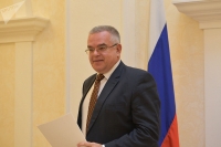 Мэр Сухума поздравил Семена Григорьева с юбилеем