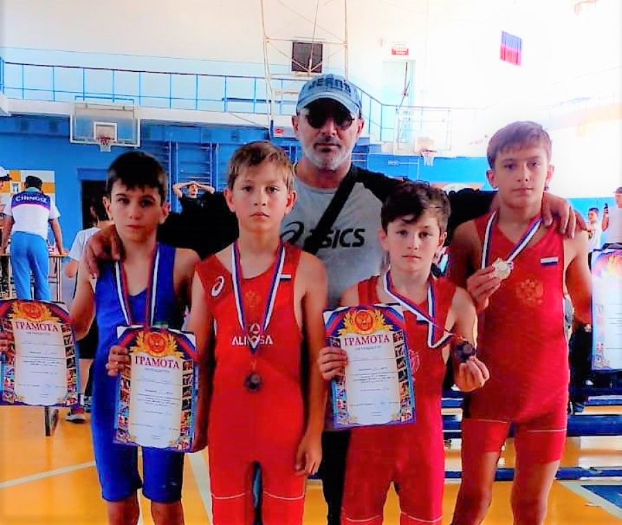 Сухумские борцы заняли призовые места в межрегиональном турнире в Ставрополе