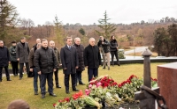 Руководство столицы почтило память президентов Владислава Ардзинба и Сергея Багапш