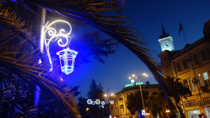 Беслан Эшба подписал распоряжение о проведении новогодних мероприятий в Сухуме