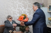 Беслан Эшба поздравил ветеранов с 77-й годовщиной Победы в ВОВ (видео)