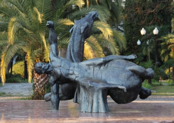 Памятник махаджирам