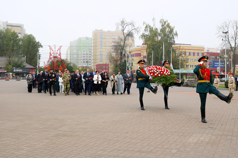 Губернатор Брянской области принял делегации городов-побратимов, прибывших в Брянск по случаю празднования Дня города