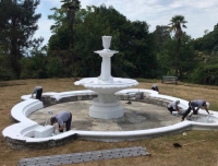 Субботники продолжаются – окрашен фонтан на Сухумской горе