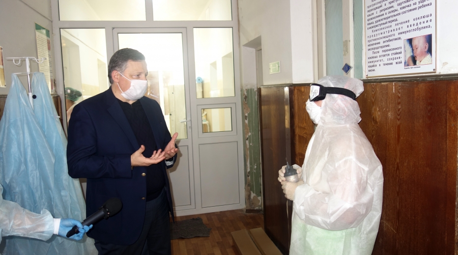 Мэр Сухума посетил сухумскую клиническую больницу №2 и инфекционную больницу (видео)