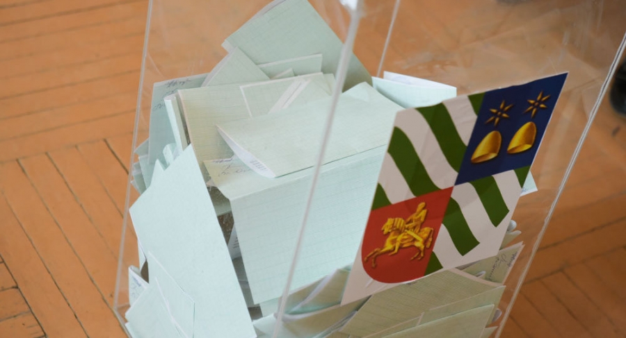 В избирательном округе №14 г. Сухум прошли повторные выборы